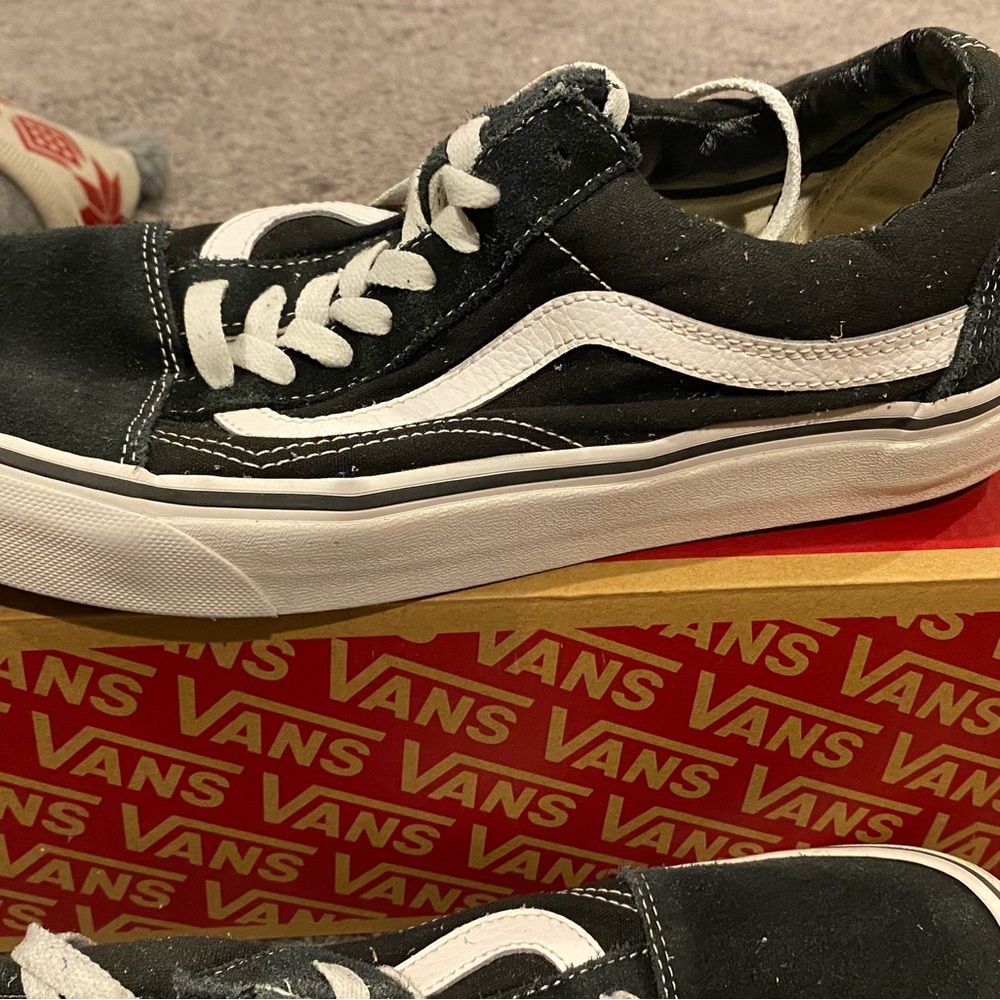 Vans Black and White
